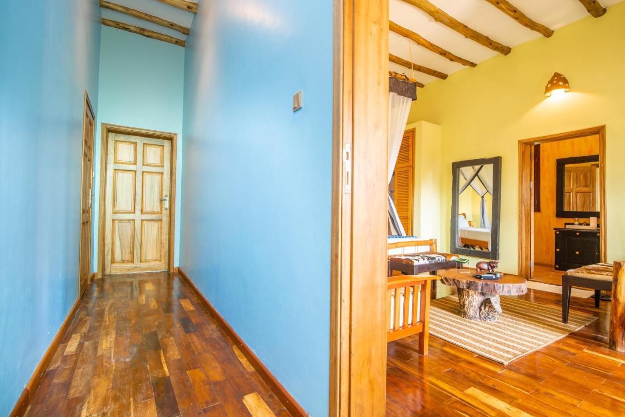 Buffalo Safari Lodge Katunguru Экстерьер фото