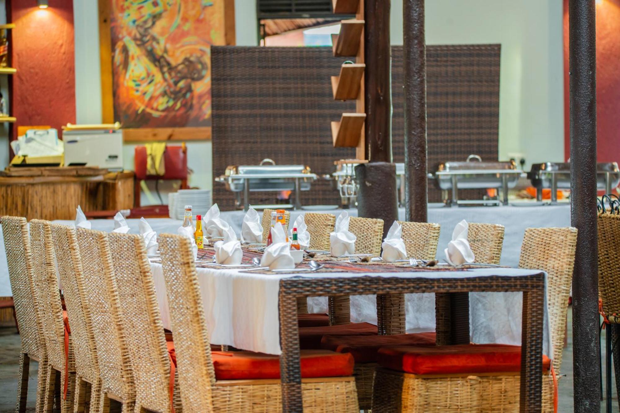 Buffalo Safari Lodge Katunguru Экстерьер фото