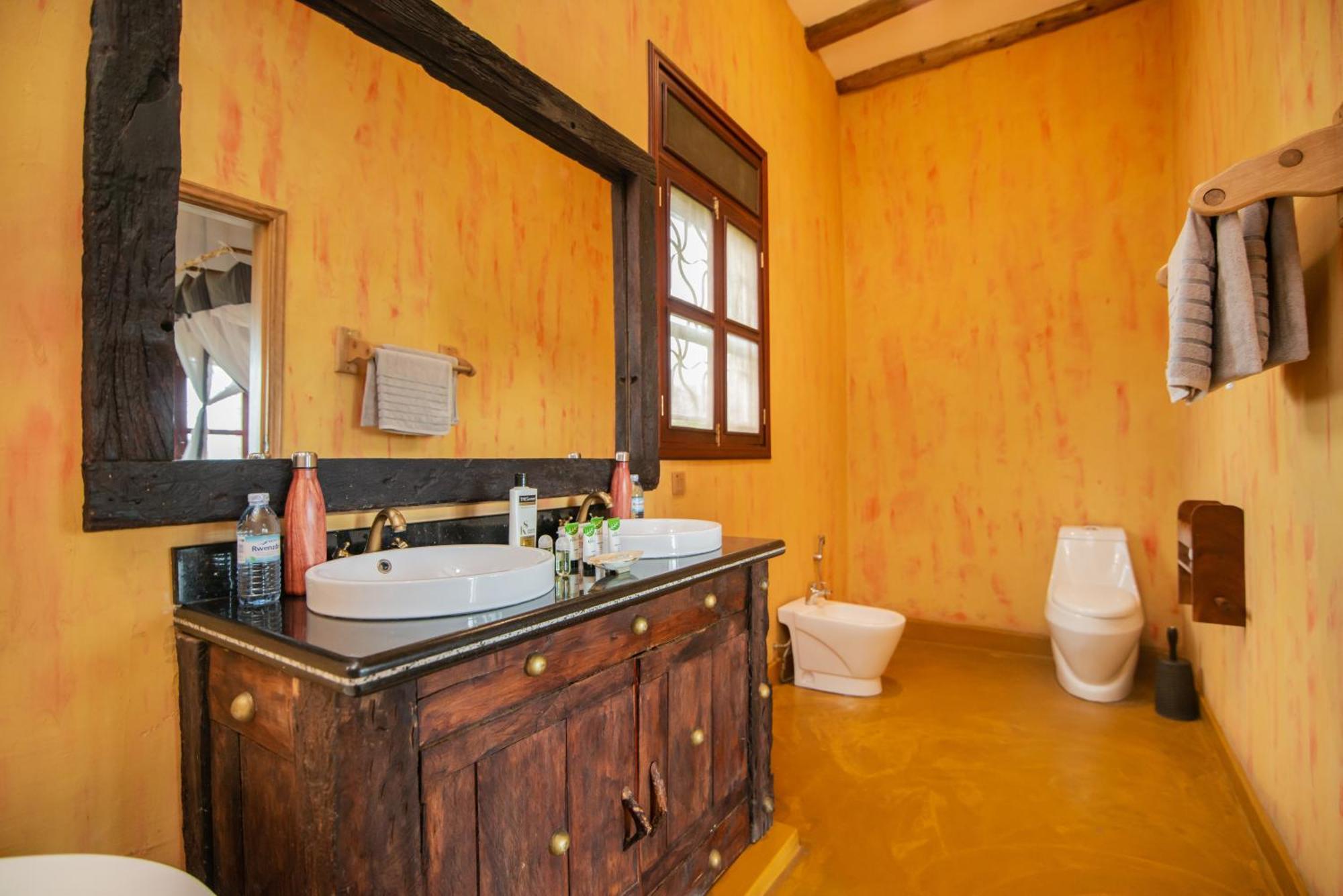 Buffalo Safari Lodge Katunguru Экстерьер фото