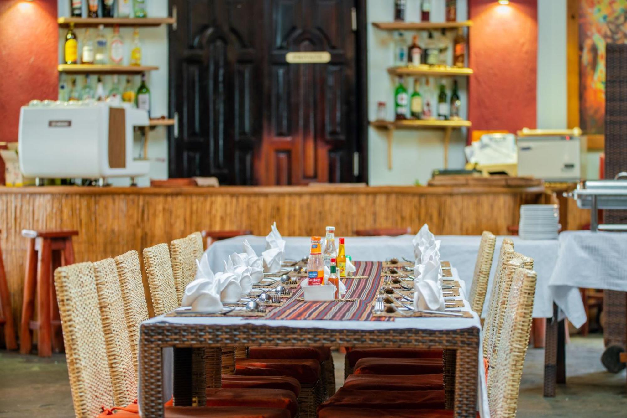 Buffalo Safari Lodge Katunguru Экстерьер фото